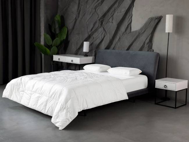 Подушка Innovo Space M