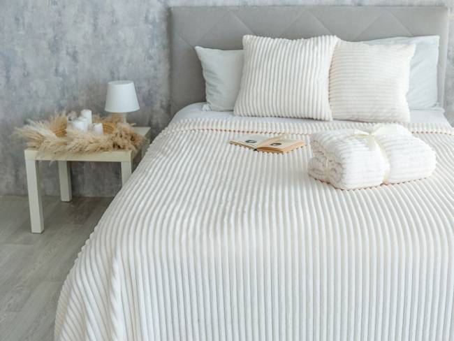 Чехол Soft Stripe на декоративную подушку Кьянти Чехол Soft Stripe на декоративную подушку Кьянти